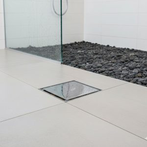 Alternative view of Ga thoát sàn Krene BAFDB0101-01 chất liệu đồng nguyên khối, dày, nặng, siêu bền | Size 100 x 100 mm | Ngăn mùi và côn trùng